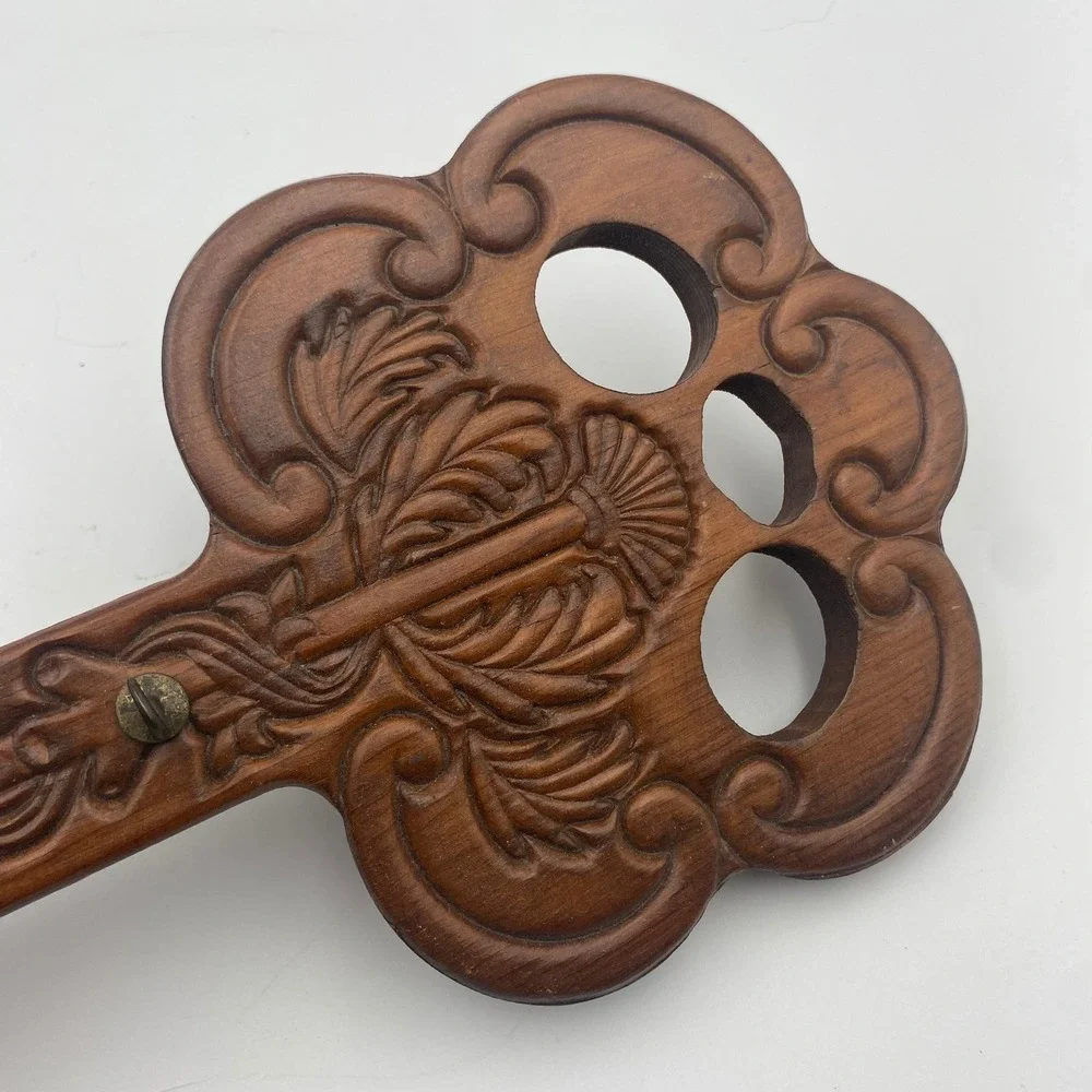 Vintage Carved Wood Skeleton Key Wall Decor 19 Inch 6 Hook Key Holder Rack Brown